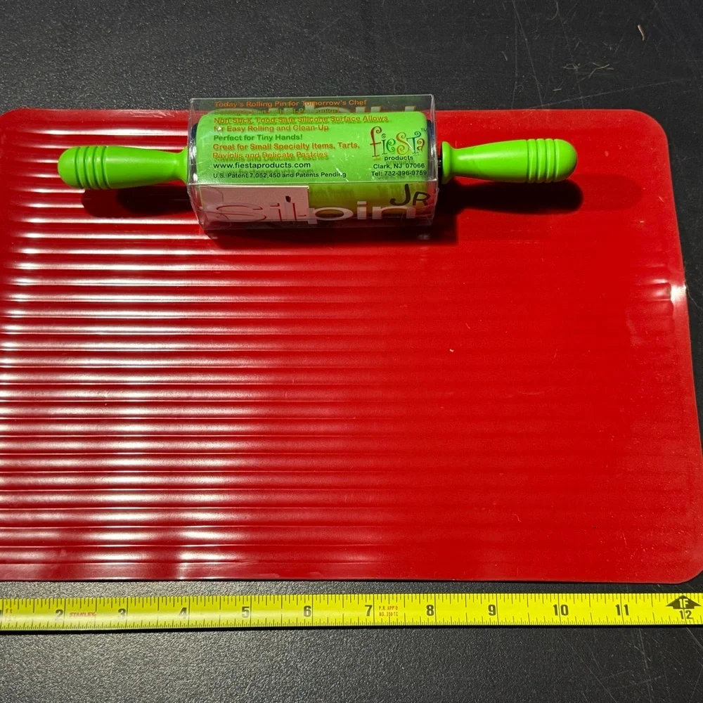Kids Silicone Rolling Pin & Baking Mat Set